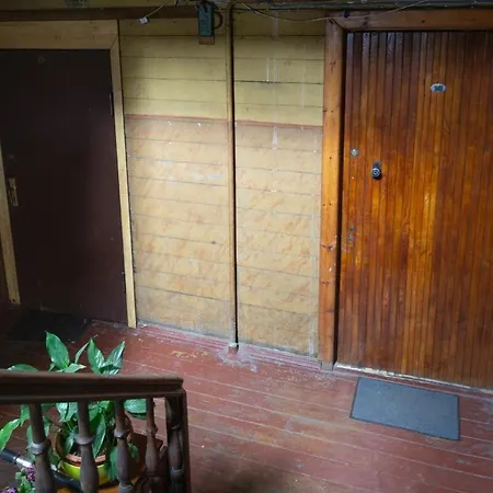 Modern Living In Historic House, Spacious Dzīvoklis Riga